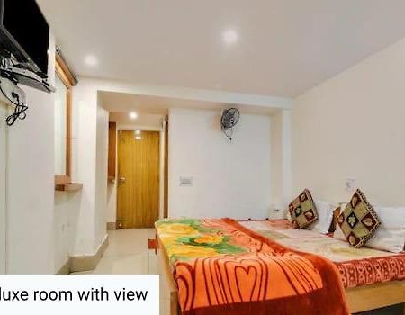 Odyssey Stays Pooja Homestay Массури Экстерьер фото